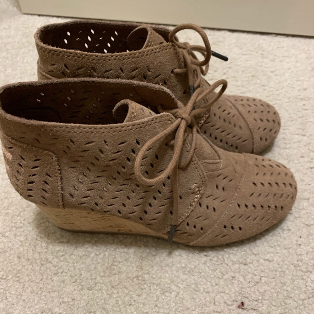 Toms wedges